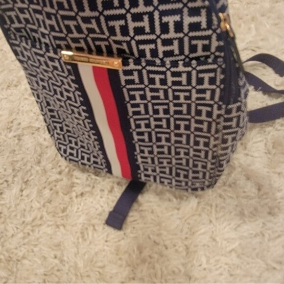 𝅺tommy HILFIGER Backpack Signature Canvas - Picture 4 of 5